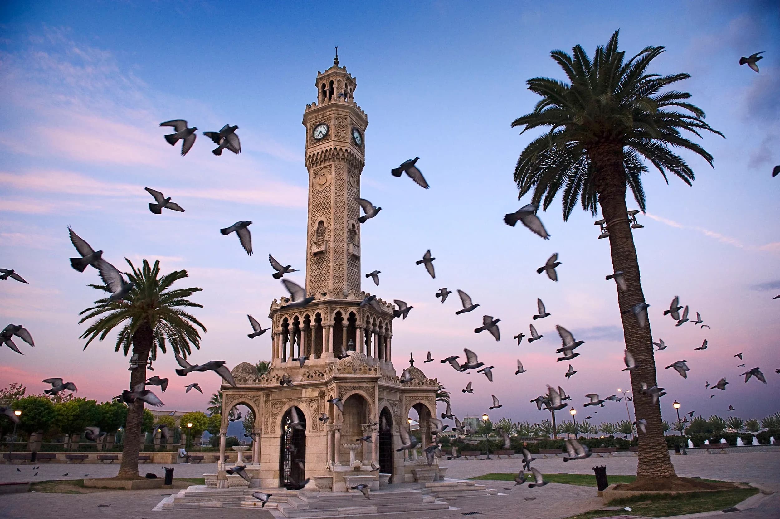 izmir konak saat kulesi